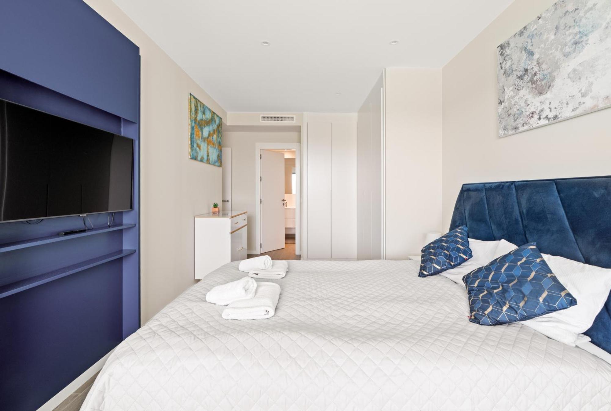 Luxury Tomaso - The View Apartment *